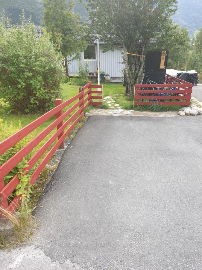 Happy Staying Eidfjord Bagian luar foto